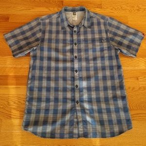 Men's North Face Shirt